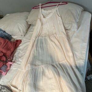 XIRENA light pink maxi dress with pockets